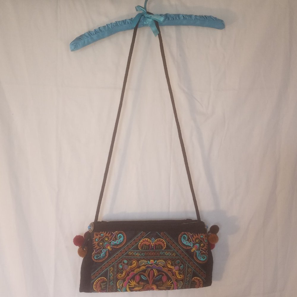 Embroidered Purse - Picture 5 of 6